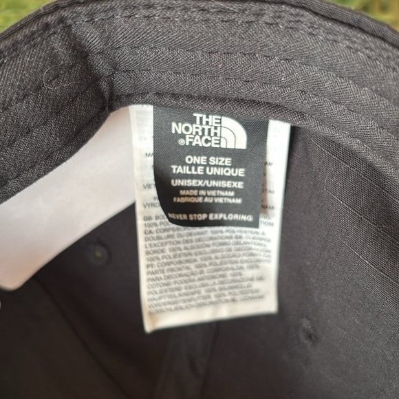 Brand New The North Face Plaskett Black Trucker Hat Adjustable Baseball Cap - Picture 12 of 15